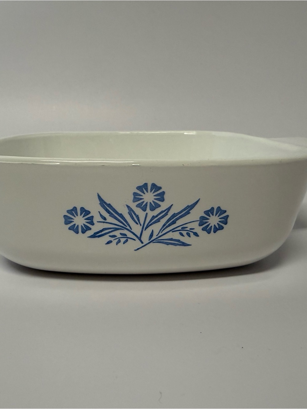 Vintage 1960s Corning Ware Casserole: Cornflower Blue, 1 QT